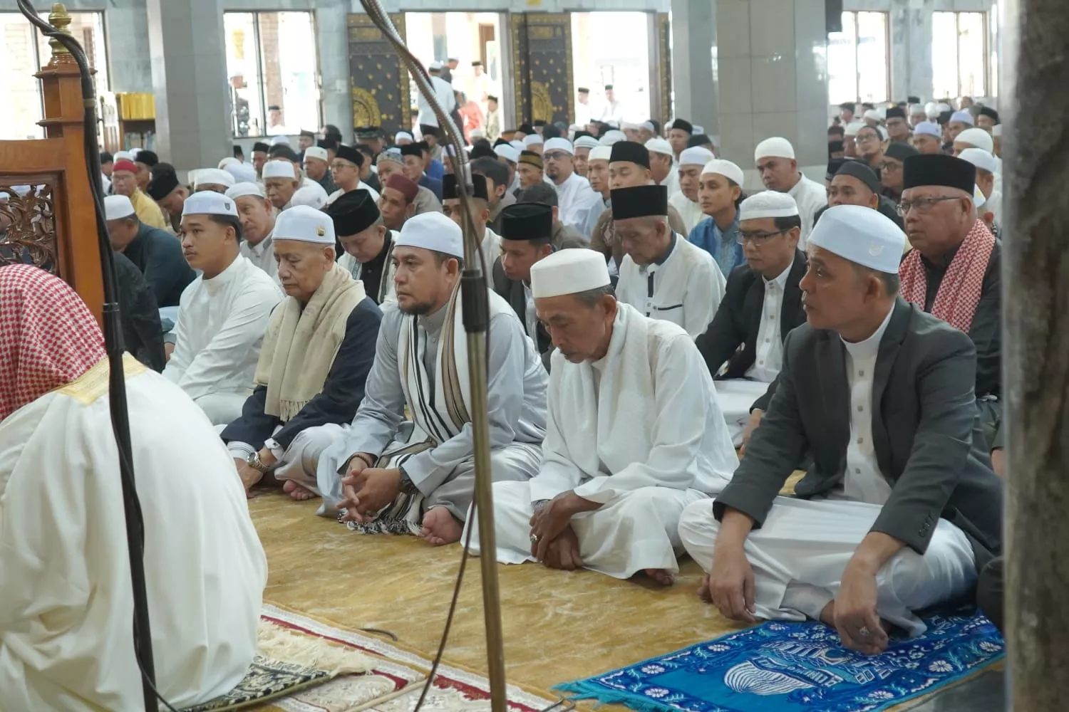 Bupati Inhil Herman Laksanakan Shalat Eid Bersama Ribuan Jemaah