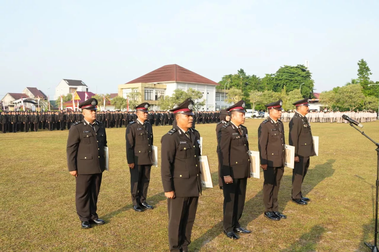 Jejak Pengabdian di Pelosok Riau, Kapolda Beri Penghargaan kepada 355 Personel dan Mitra