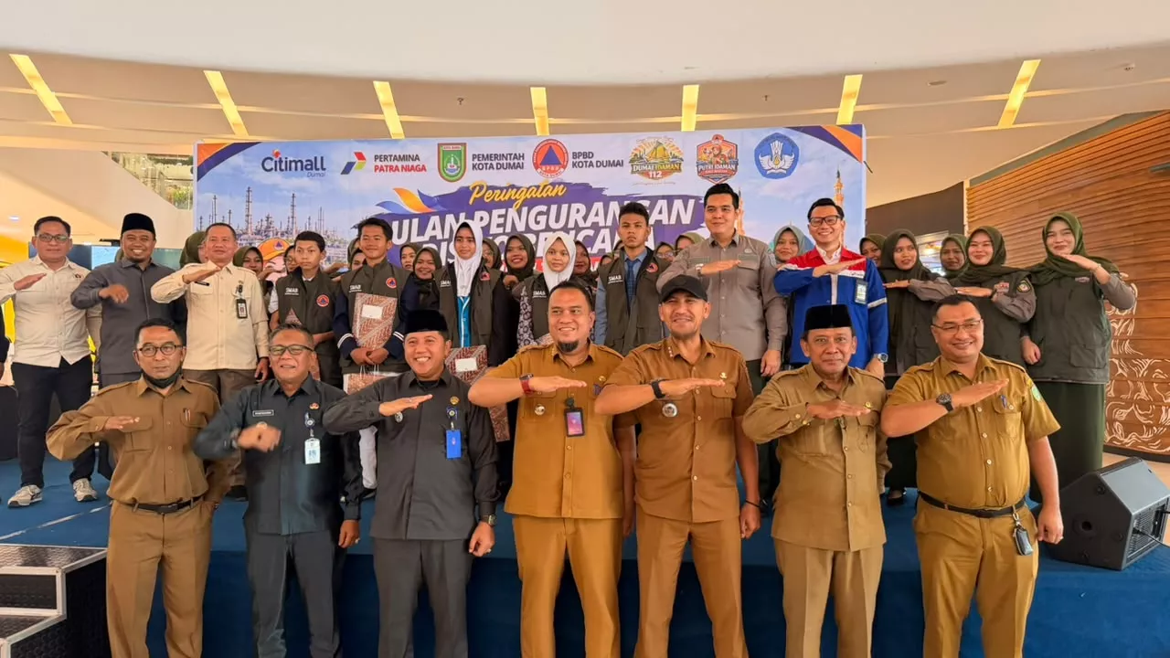 Pertamina Patra Niaga Kilang Dumai Salurkan bantuan 500 Masker KN95 dan 350 Susu Kaleng Untuk Dukung Kesiapsiagaan Dampak Asap Karhutla