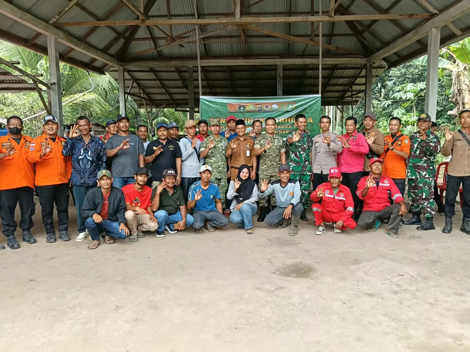 Tim Mabes TNI Sosialisasikan Pencegahan Karhutla Kepada Masyarakat Rupat