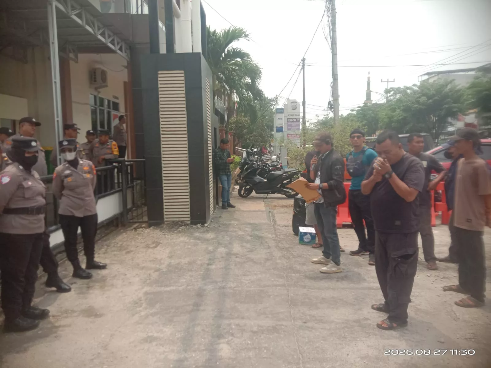 Faptekal Kembali Demo Polres Dan Kejari Dumai  Terkait Permasalahan Laka Lantas PT. Ivomas Tunggal 