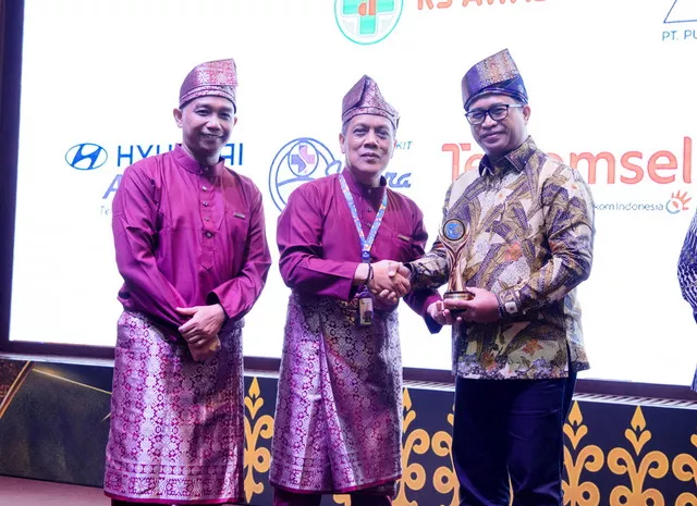Raih Penghargaan, Pola Kemitraan Petani PTPN IV Regional III Jadi Penggerak Ekonomi Riau