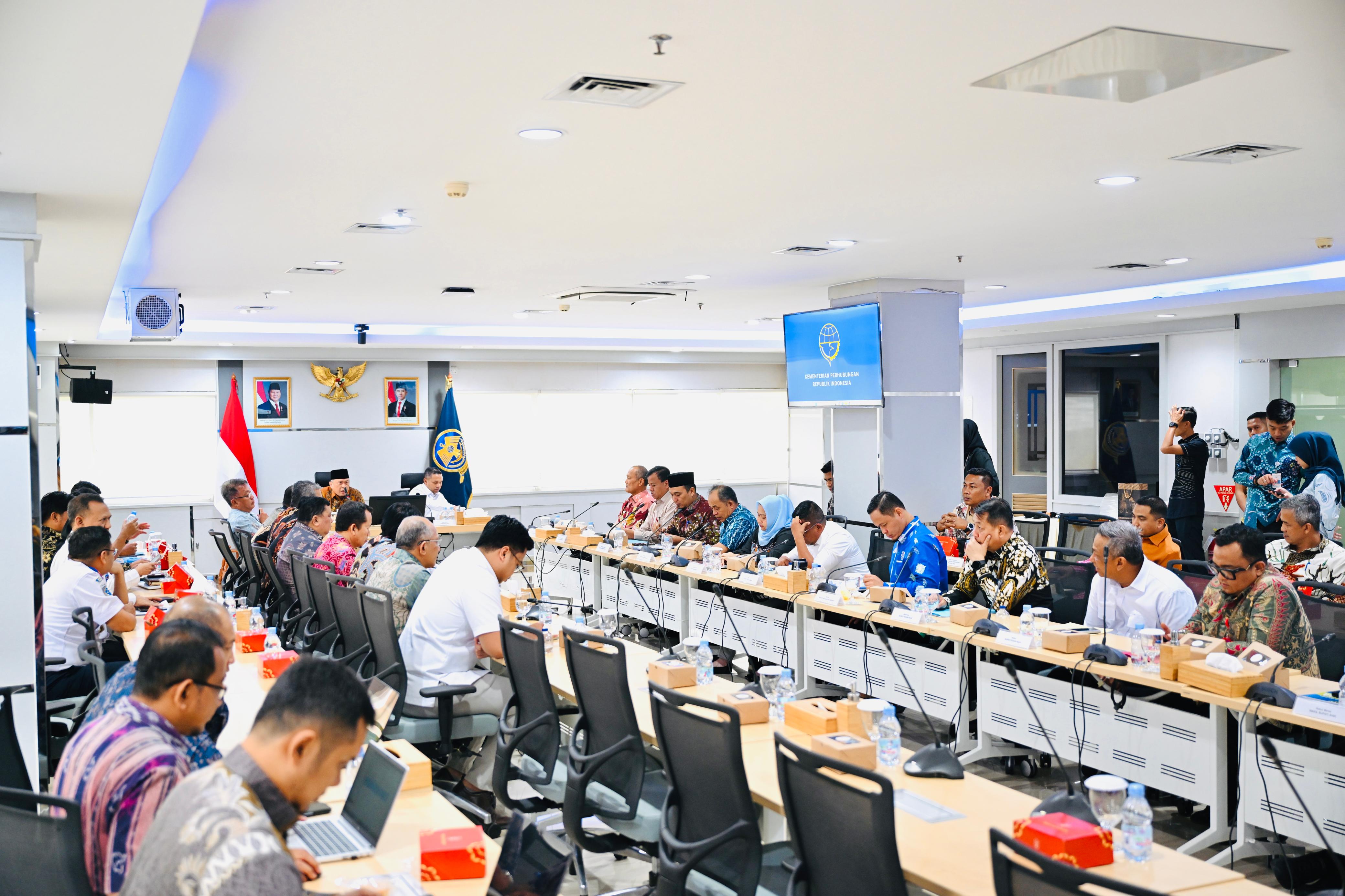 Bupati Inhil Sampaikan Kondisi Bandara Tempuling ke Kementerian Perhubungan RI