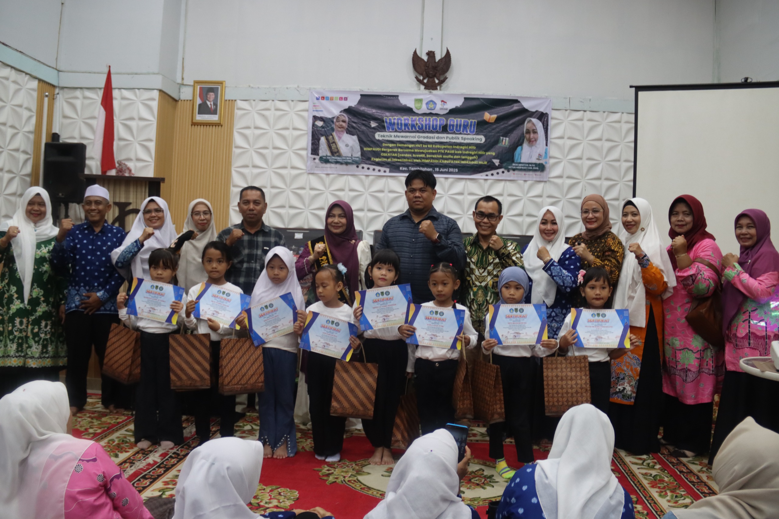 Bunda PAUD Kabupaten Indragiri Hilir Hj Katerina Susanti Herman Hadiri dan Berikan Sambutan Padang Workshop Pendidik dan Tenaga Kependidikan