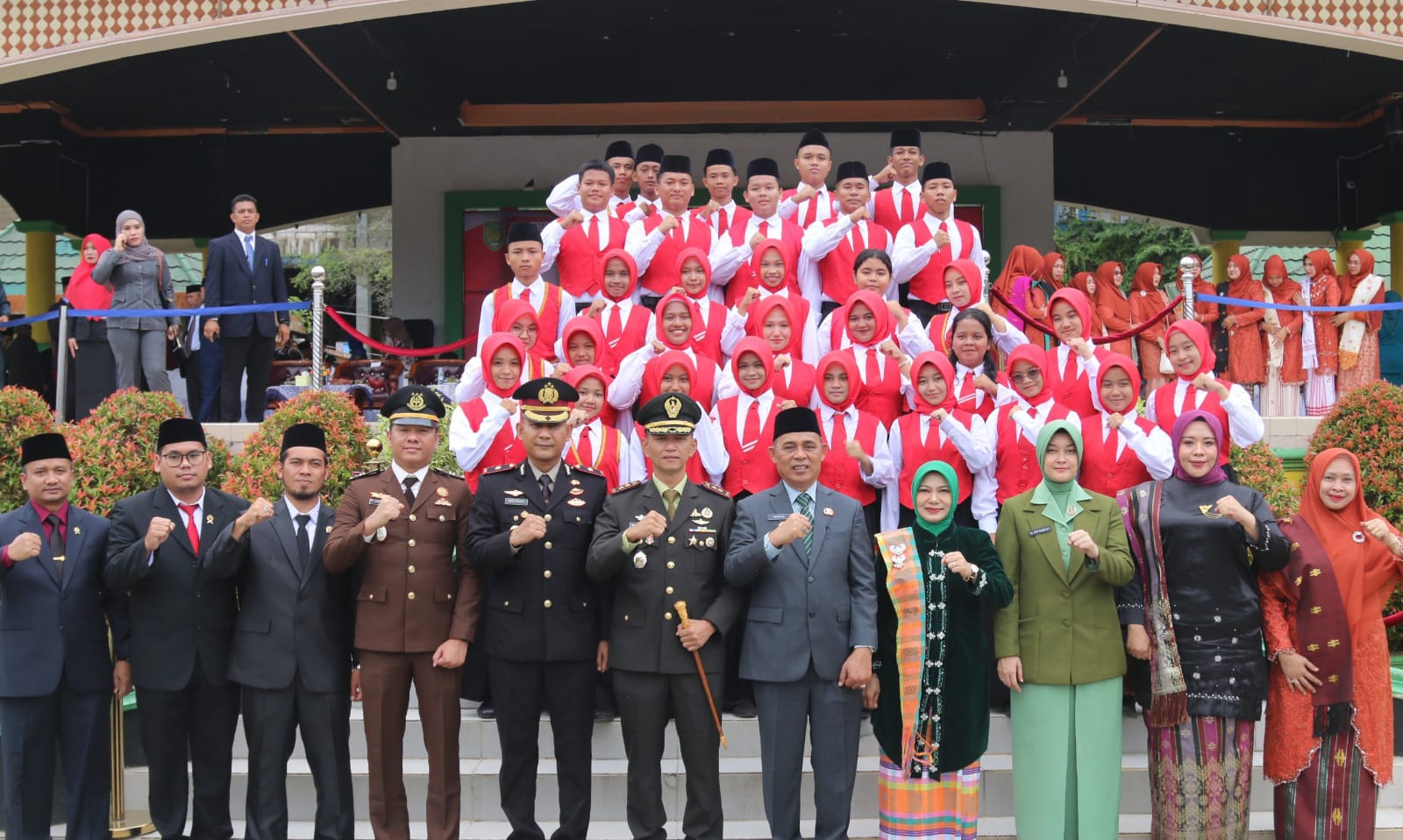 Bupati Inhil Ajak Gennerasi Muda Tunjukan Semangat Patriotik dan Nilai Kejujuran