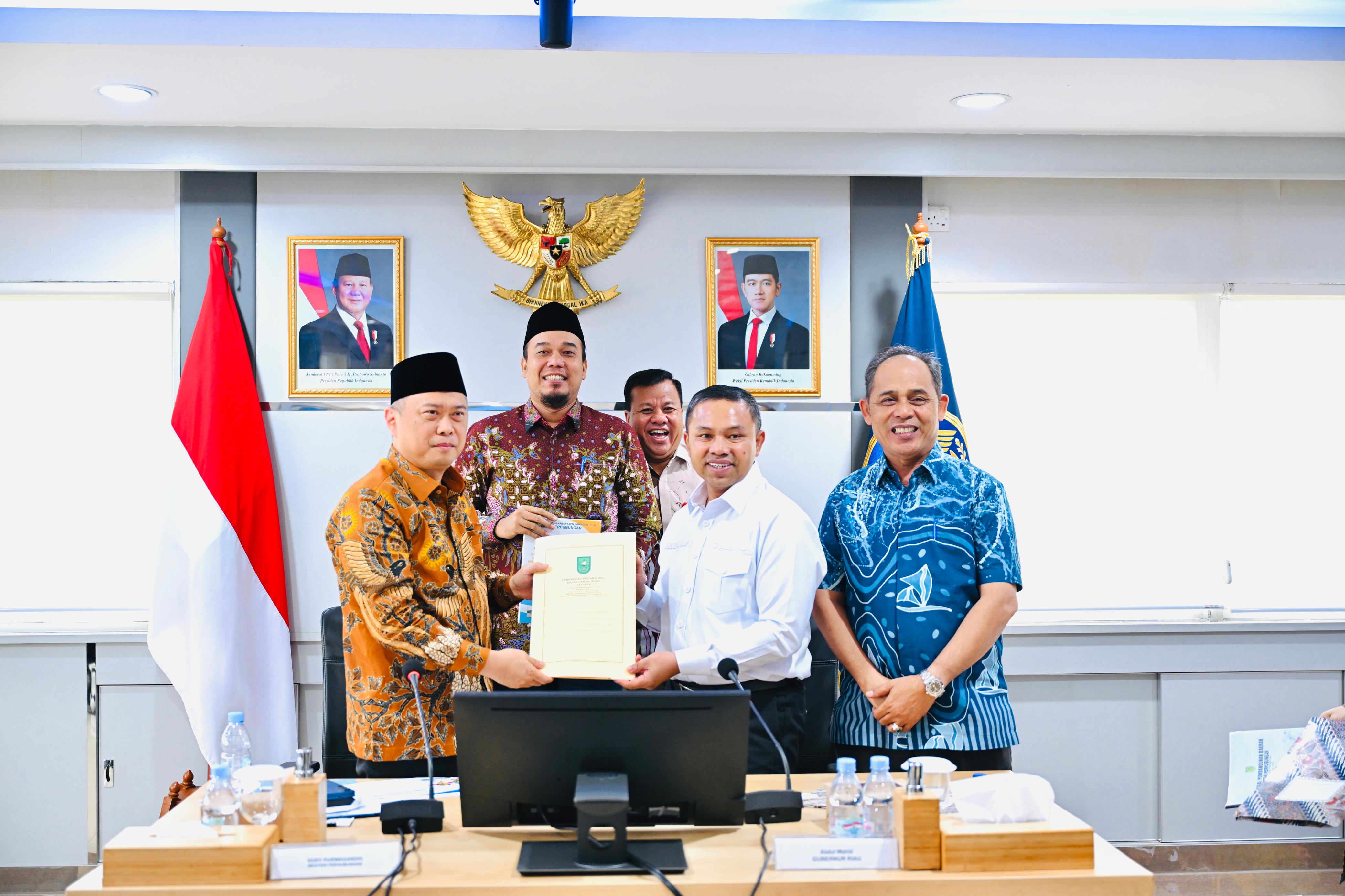 Bupati Inhil Sampaikan Kondisi Bandara Tempuling ke Kementerian Perhubungan RI