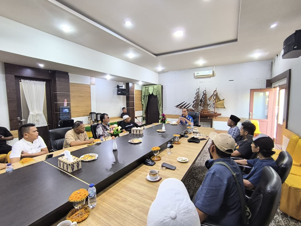 Bupati Herman Sambut Para Pedagang, Bahas Rencana Revitalisasi Pasar di Tembilahan