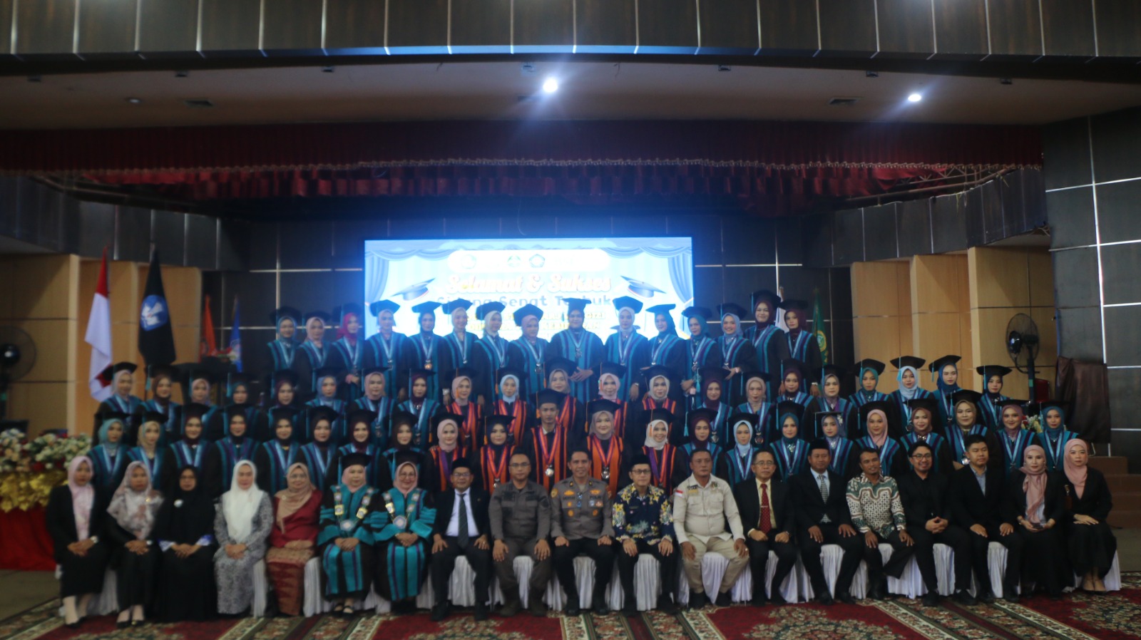 Bupati Inhil Harapkan Kontribusi Lulusan STIKes Husada Gemilang Tingkatkan Layanan Kesehatan