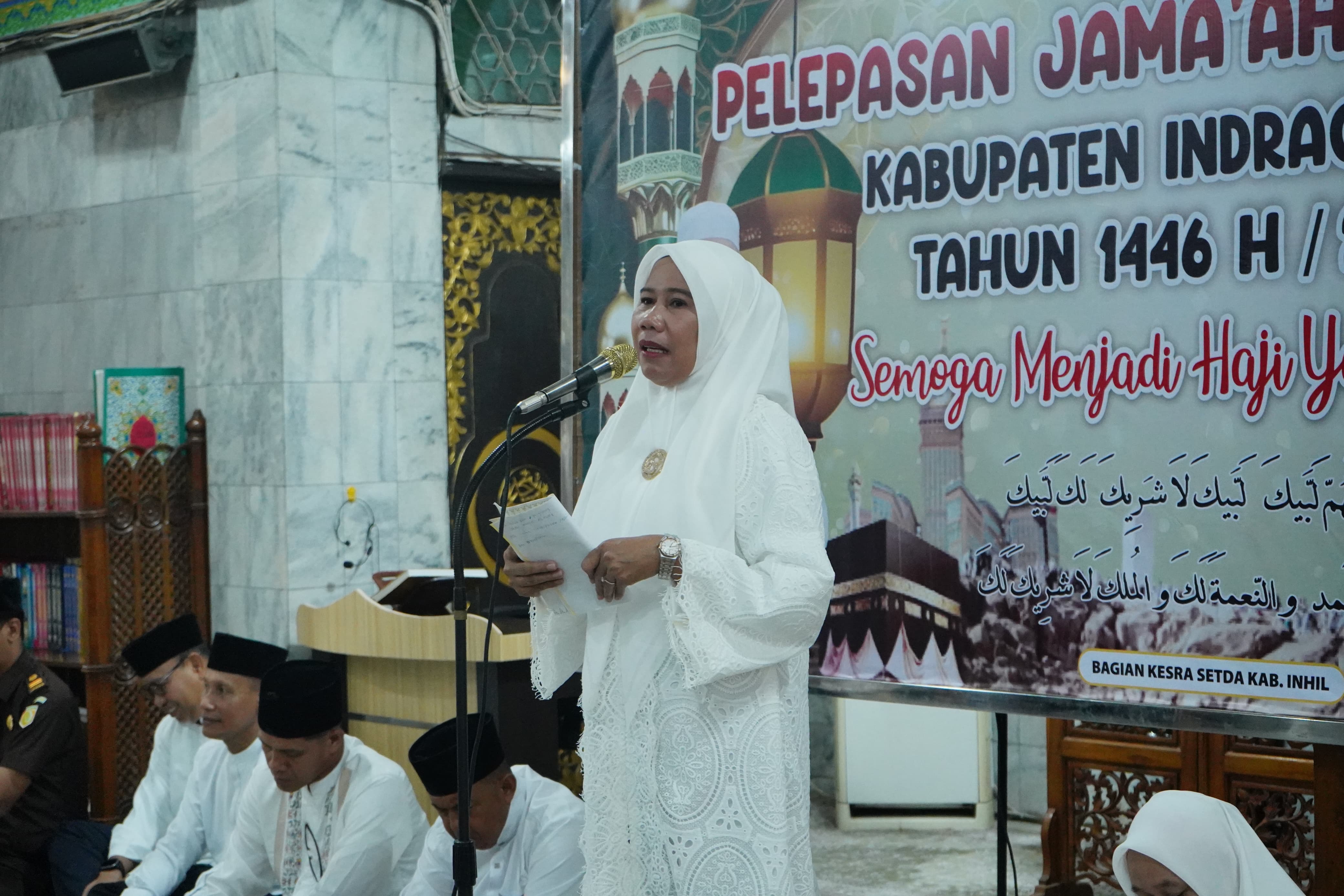 Wakil Bupati Inhil, Yuliantini Lepas Jamaah Calon Haji 2025.