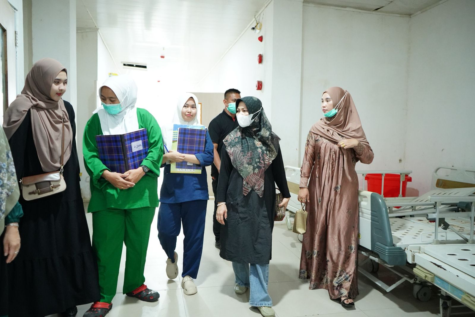 Kunjungan Ketua TP-PKK Inhil Katerina Susanti Herman: Dukungan untuk Pejuang Kanker di RSUD Puri Husada