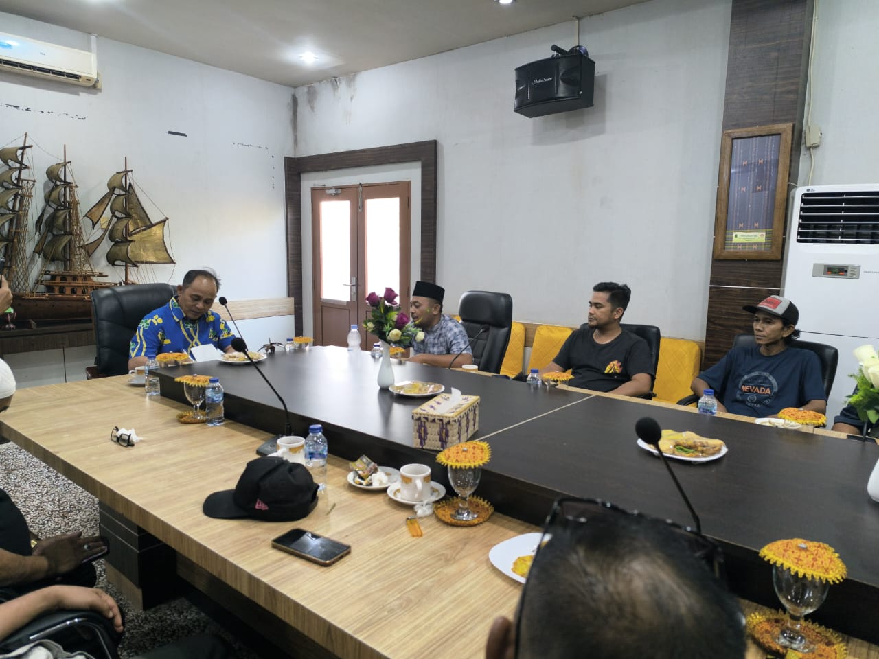 Bupati Herman Sambut Para Pedagang, Bahas Rencana Revitalisasi Pasar di Tembilahan