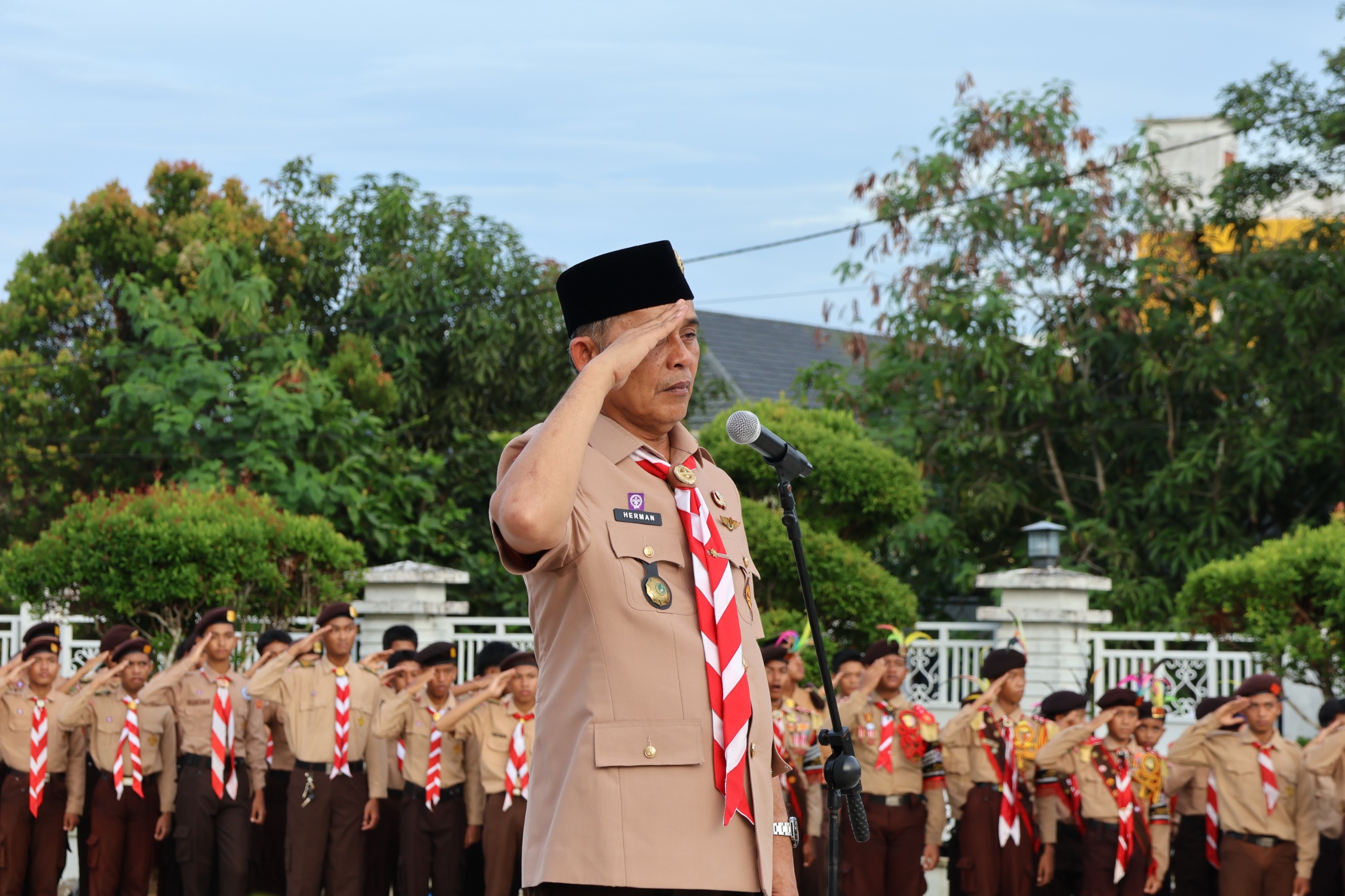 Bupati Inhil Pimpin Apel Senja Kwarcab Gerakan Pramuka 04.02