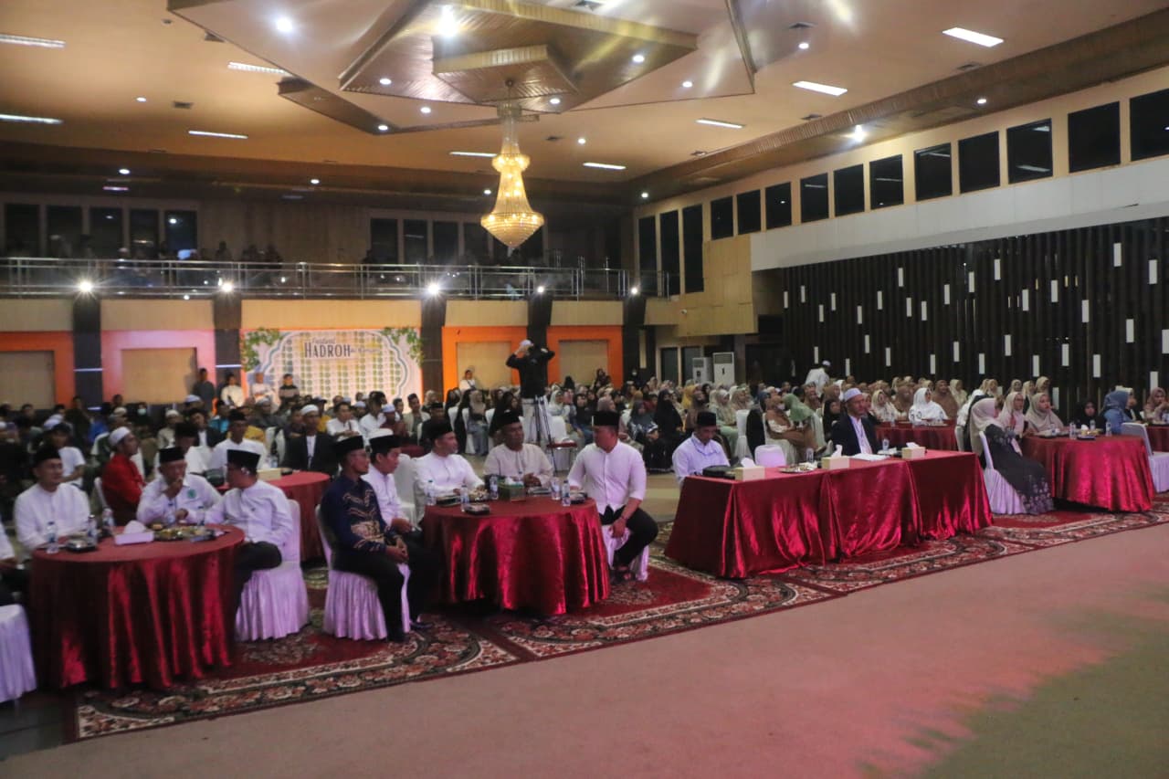 Diwakili Staf Ahli SDM, Bupati Inhil Resmi Membuka Festival Hadroh Al-Banjari se-Provinsi Riau