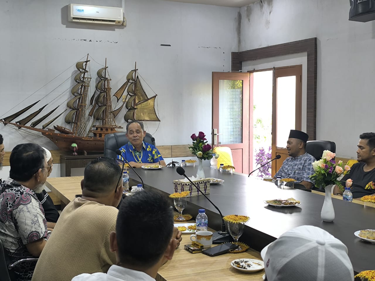 Bupati Herman Sambut Para Pedagang, Bahas Rencana Revitalisasi Pasar di Tembilahan