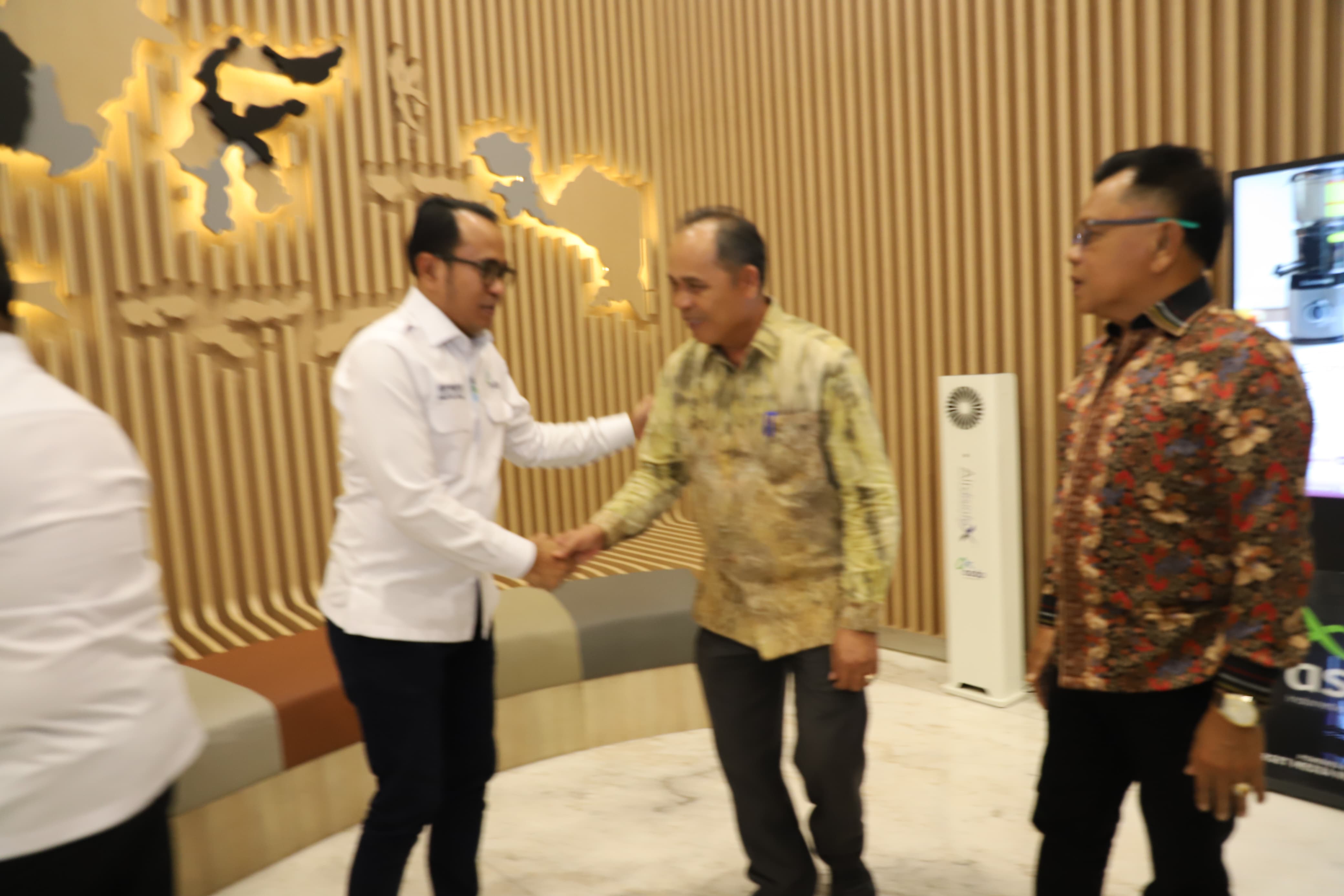 Bupati Inhil Usulkan Pembukaan Jalur Roro Tembilahan–Batam, Dorong Efisiensi Distribusi Hasil Perkebunan