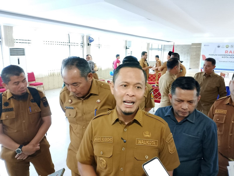Wako Agung Larang Seluruh Pejabat Tinggalkan Pekanbaru Hingga 5 Januari 2026