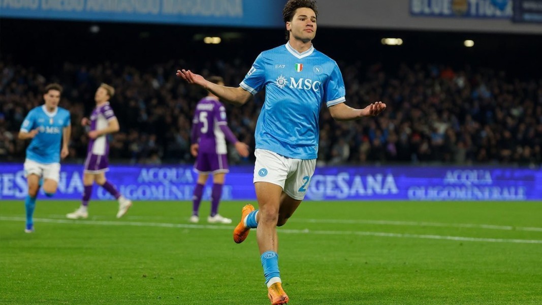 Napoli Bangkit! Tundukkan Fiorentina 2-1 di Laga Penentu Kepercayaan Diri