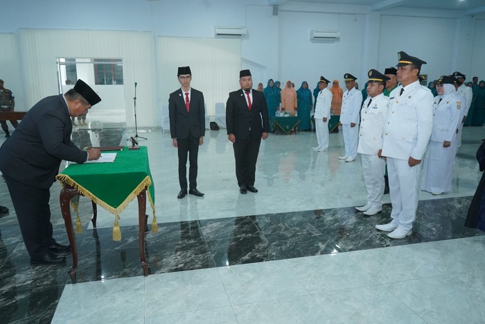 Bupati Asahan Lantik Pejabat Administrator dan Pengawas