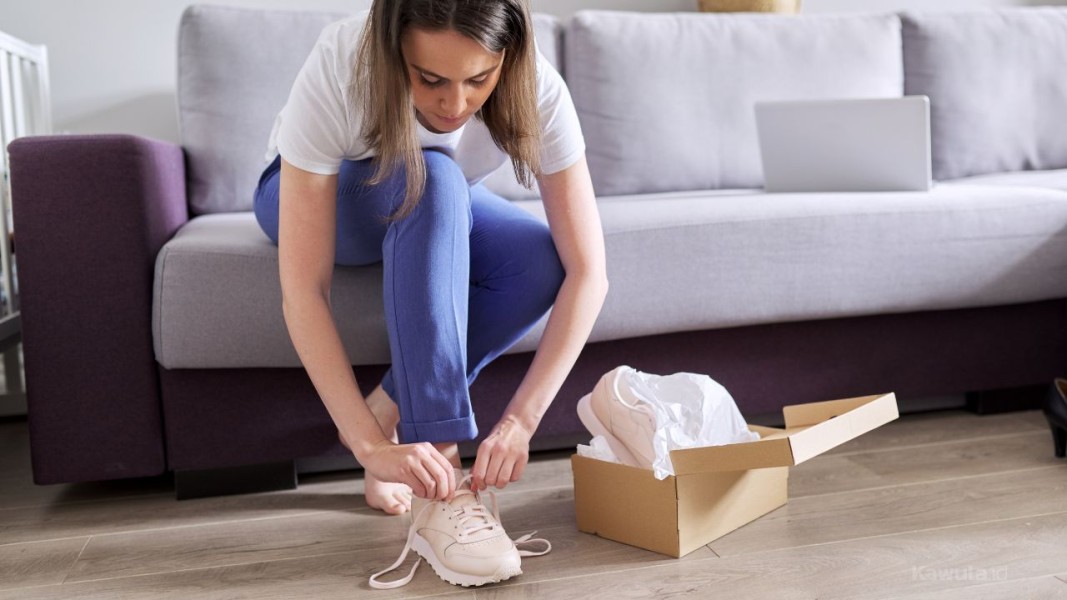 Istilah Belanja Sneakers & Cara Cek Asli vs KW Lengkap 2025
