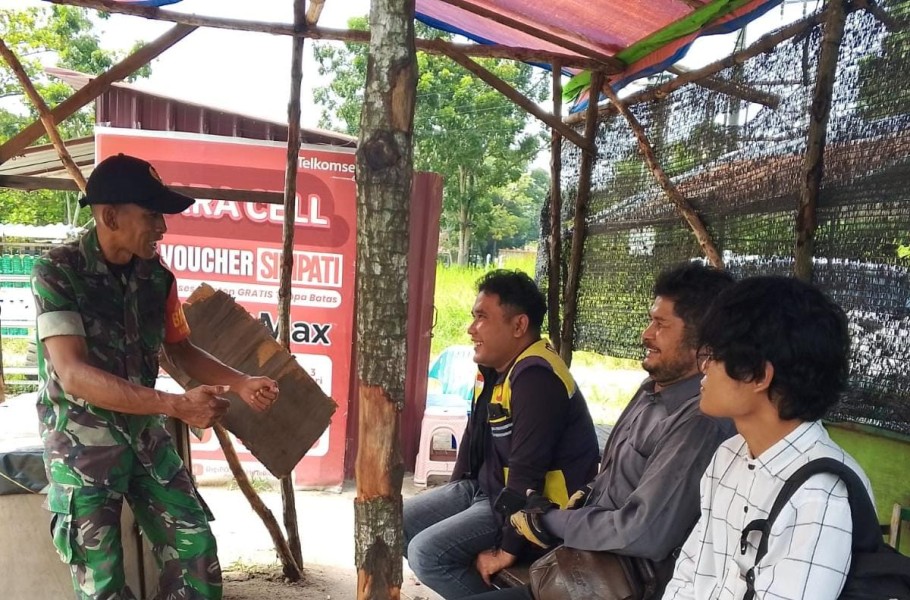 Babinsa Koramil 01/Dumai Bersama Security PHR Patroli Jalur Pipa Minyak