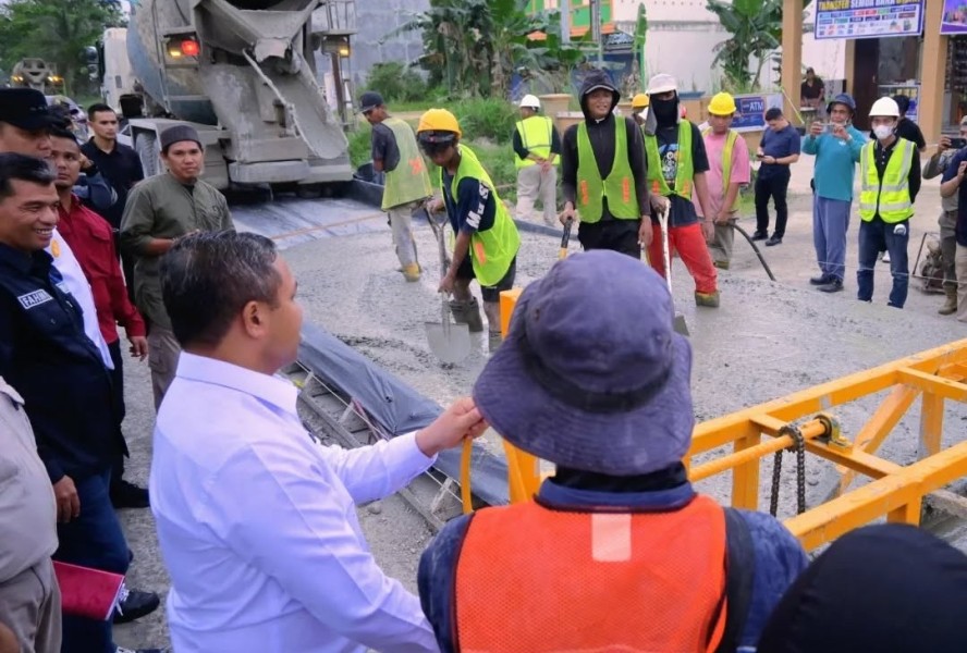 Alhamdulillah Jalan Kami Sudah Mulus, Terima Kasih Pak Gubernur