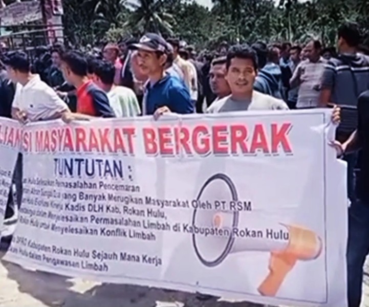 Warga Serombo Indah Geruduk Kantor Bupati dan DPRD Rohul, Tuntut Penyelesaian Kasus Limbah PT RSM