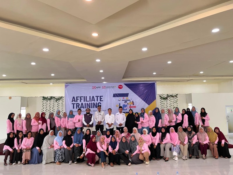 'Jualan Tanpa Toko, Dapat Cuan Lewat Konten', PT IKPP Perawang Mill Gandeng #PKU_City Gelar Affiliate Training Untuk Pelaku UMKM di Tualang