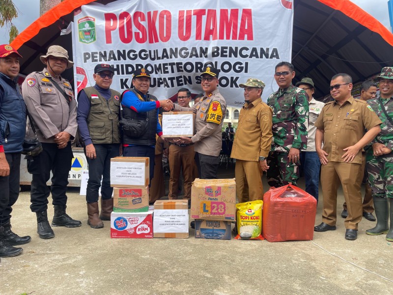 Bantuan Pemkab dan Masyarakat Pelalawan Tiba di Solok