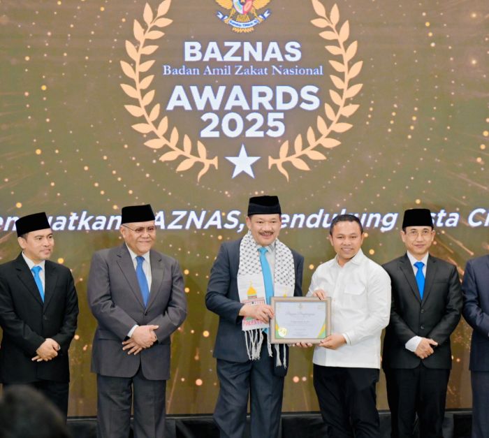 Raih 6 Penghargaan Sekaligus, Gubri Wahid Dianugerahi Baznas Awards 2025 Kategori Kepala Daerah