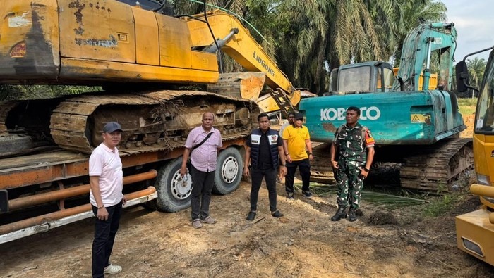 Polres Kampar dan Kodim 0313/KPR Gerebek Tambang Tanah Urug Ilegal di Tapung
