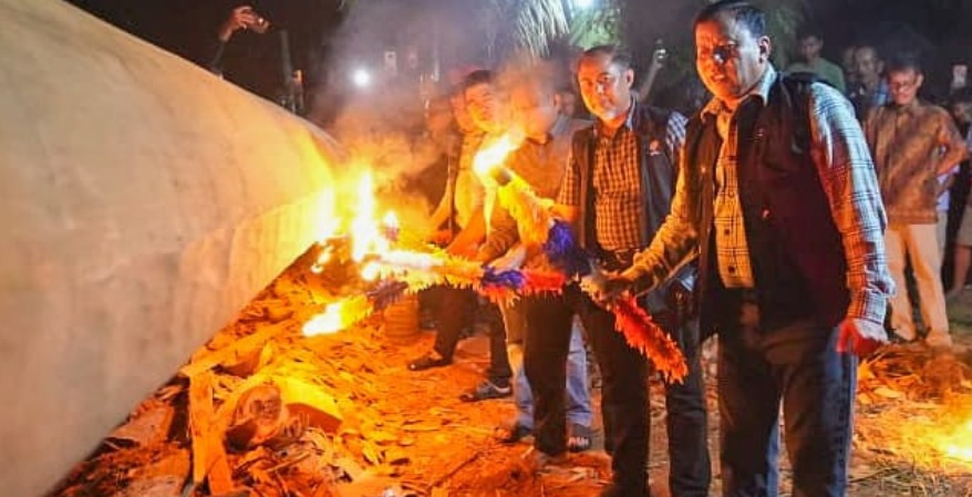 Bupati Kuansing Tegaskan Komitmen Pembangunan dan Pelestarian Budaya Saat Hadiri Melayur Jalur