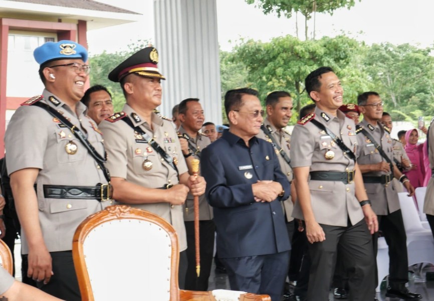 Bupati Rohil Hadiri Penutupan Pendidikan dan Pelantikan Bintara Polri TA 2025 di SPN Polda Riau