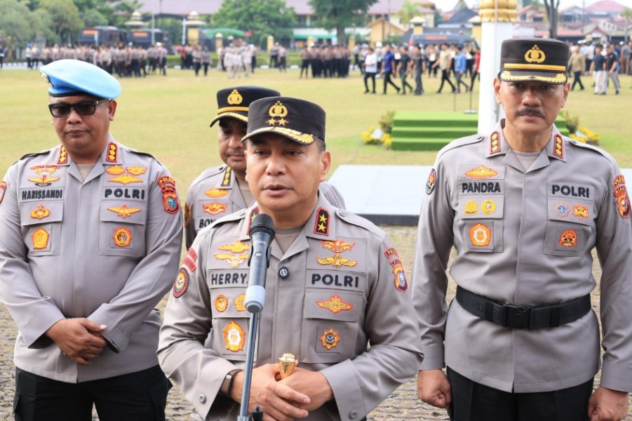 Jaga Marwah Institusi, Kapolda Riau PTDH 12 Personel yang Terbukti Langgar Berat