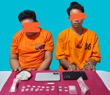 Gerebek Sarang Sabu di Sorek Satu, Dua Pelaku Diamankan Satresnarkoba Polres Pelalawan