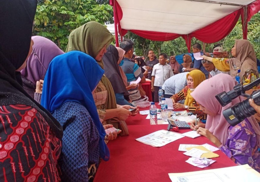 Pemprov Riau dan Bappenas Gelar Pasar Murah di Dua Lokasi, Tekan Inflasi Pangan