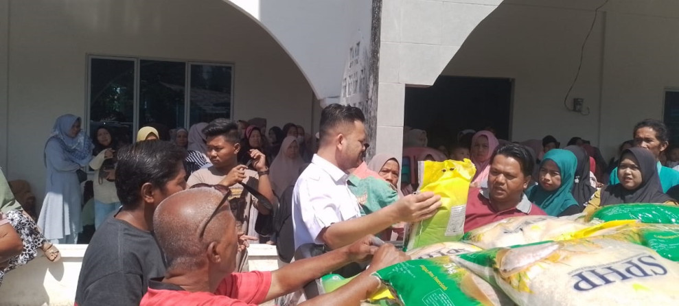PT. Gren Palma Riau Jaya Salurkan Bantuan Beras 3 Ton di Padang Mutung, Komitmen Kelola Lahan Sitaan Negara