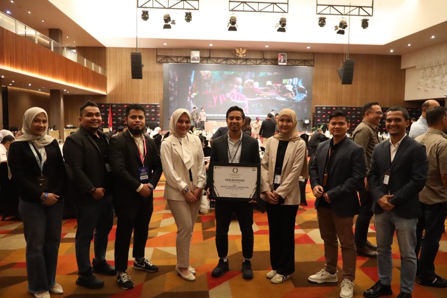 Perkuat Transformasi Layanan, PLN UID Riau dan Kepri Raih Penghargaan Riau Industry Marketing Champion 2026