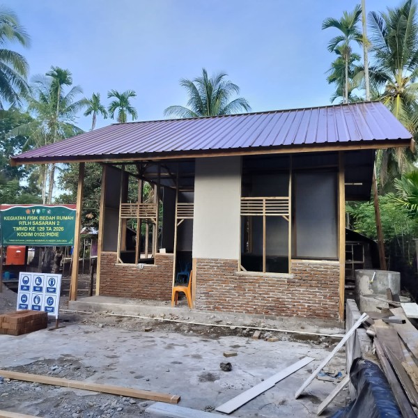 Rumah Mulyana Makin Kokoh, Rehab RTLH TMMD ke-129 Kodim 0102/Pidie Capai 47 Persen