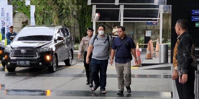 OTT Kejari HSU, Petugas KPK Sempat Ditabrak
