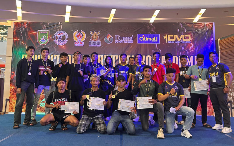 Atlet Muaythai Kota Dumai Borong 13 Emas dan 2 Perak di Dumai Muaythai Open 2026
