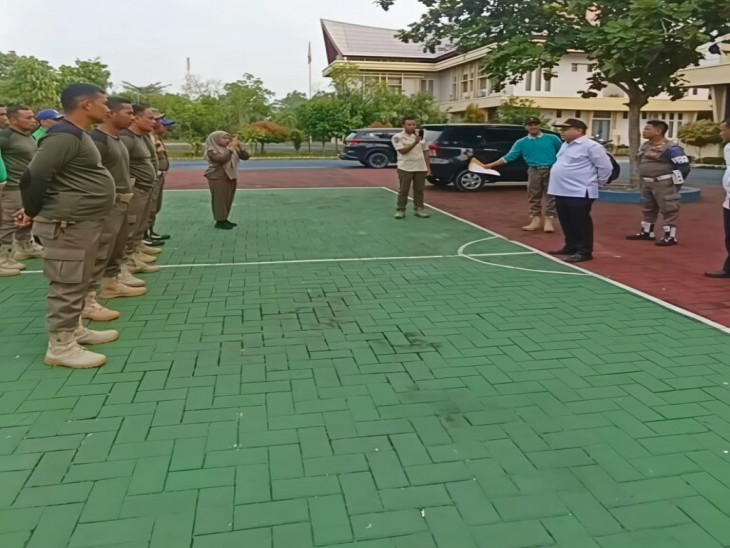 Satpol PP Kampar Siapkan Pasukan Pataka Jelang HUT ke-76, Zulfikar Pimpin Langsung Pengecekan