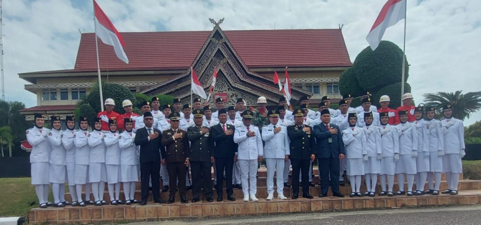 Pelalawan Gelar Upacara HUT Kemerdekaan RI ke-80: Sang Saka Merah Putih Berkibar di Langit Tuah Negeri