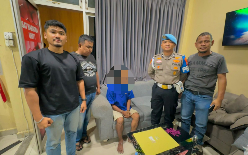 Coba Kabur Buang Barang Bukti, Bandar Sabu Kampung Dalam Dibekuk Satres Narkoba Polres Dumai