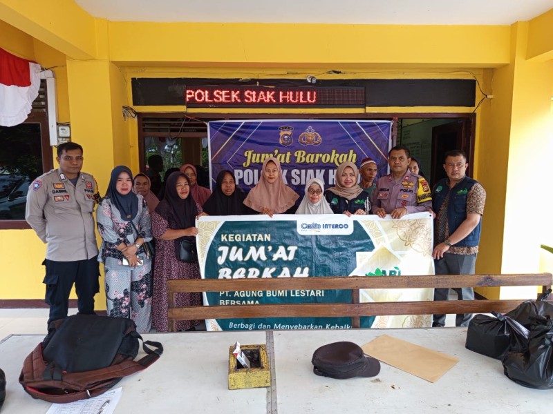 Wujud Kepedulian, Polsek Siak Hulu dan PT.ABL Salurkan Bantuan Sosial di Hari Jumat Berkah