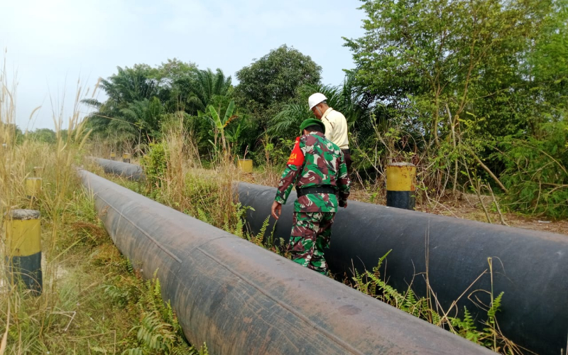 Jaga Keamanan Aset Vital, Koramil 01 Patroli Gandeng Pihak Pengamanan Pertamina