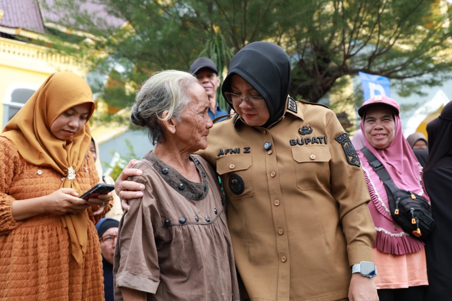 Lanal Dumai Gelar Bakti Sosial, Bupati Afni Sebut Wujud Sinergi Pemkab dan TNI