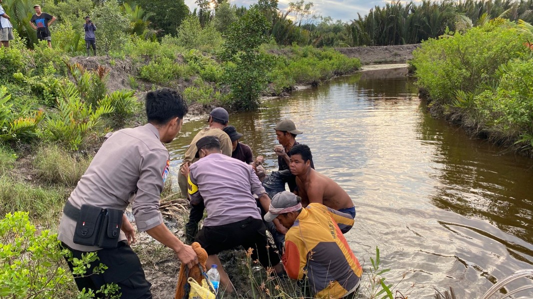 Diduga Epilepsi Kambuh, Nelayan Tanah Merah Ditemukan Tewas Mengapung