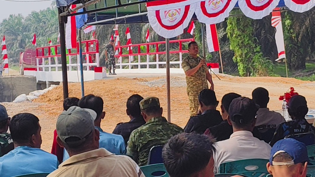 Jembatan Garuda Merah Putih Diresmikan di Sungai Gondang, Danramil Kandis Kapten Inf Ayub Tekankan Perawatan Bersama
