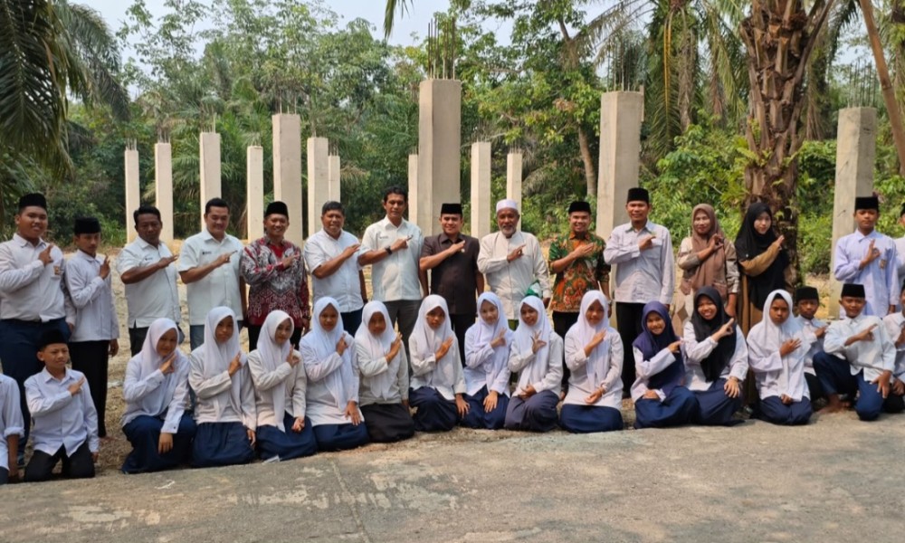 DPRD Rohul Apresiasi PTPN IV Regional III Kucurkan Bantuan Puluhan Juta untuk Sektor Pendidikan
