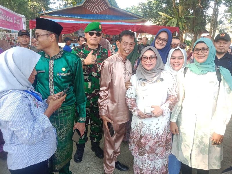 Festival Pacu Sampan Piala Bupati dan Wakil Bupati 2025 Desa Bulucina Resmi di Buka Oleh Wakil Bupati Kampar